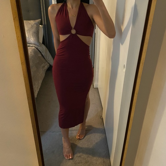 NEW Burgundy Wine Front Cut Out Halter Neck Back Tie Midi Dress - Picture 3 of 10